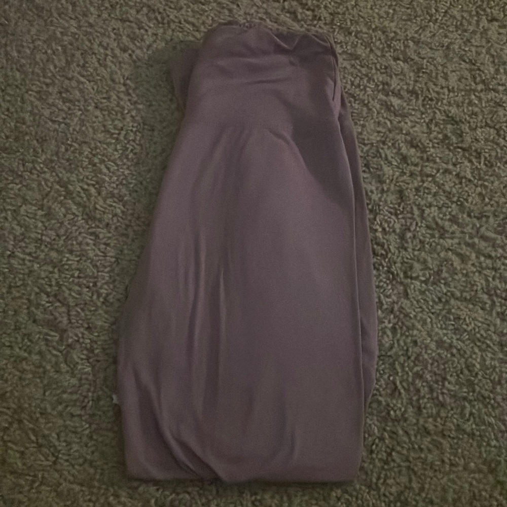 Everyday/workout leggings in lavander.